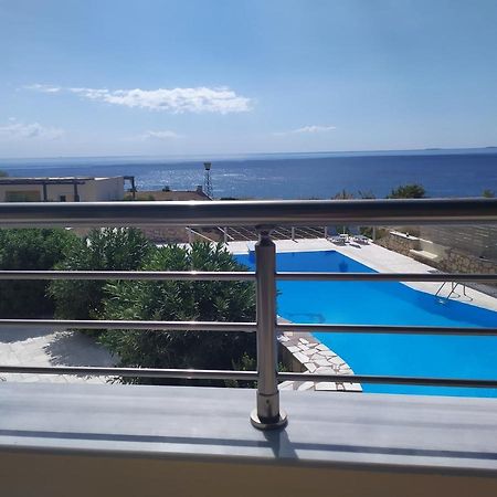 לרפטרה Nicolas Apartments מראה חיצוני תמונה