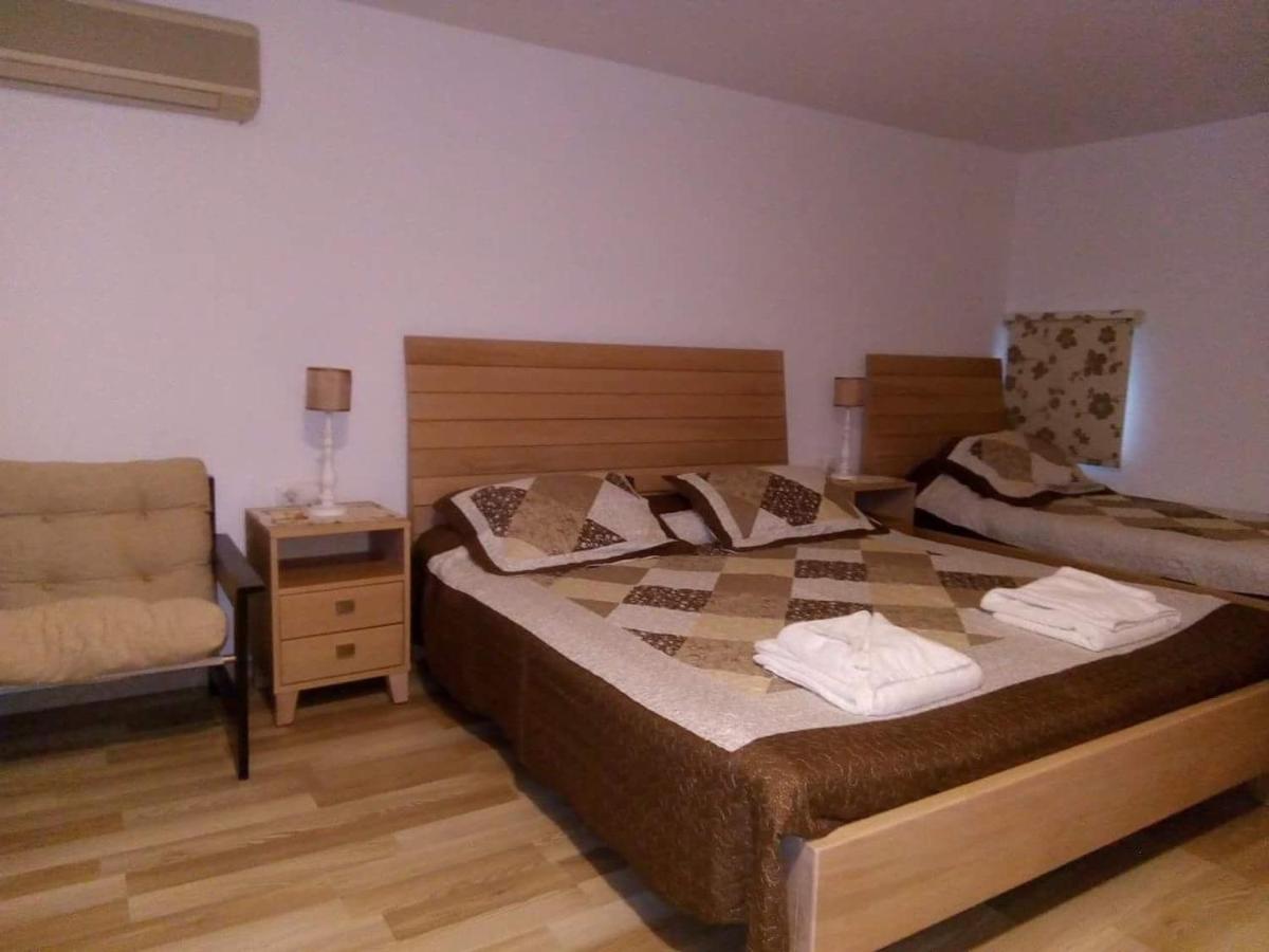 לרפטרה Nicolas Apartments מראה חיצוני תמונה