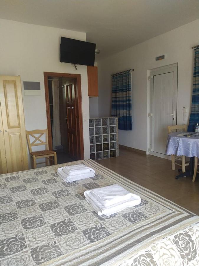 לרפטרה Nicolas Apartments מראה חיצוני תמונה