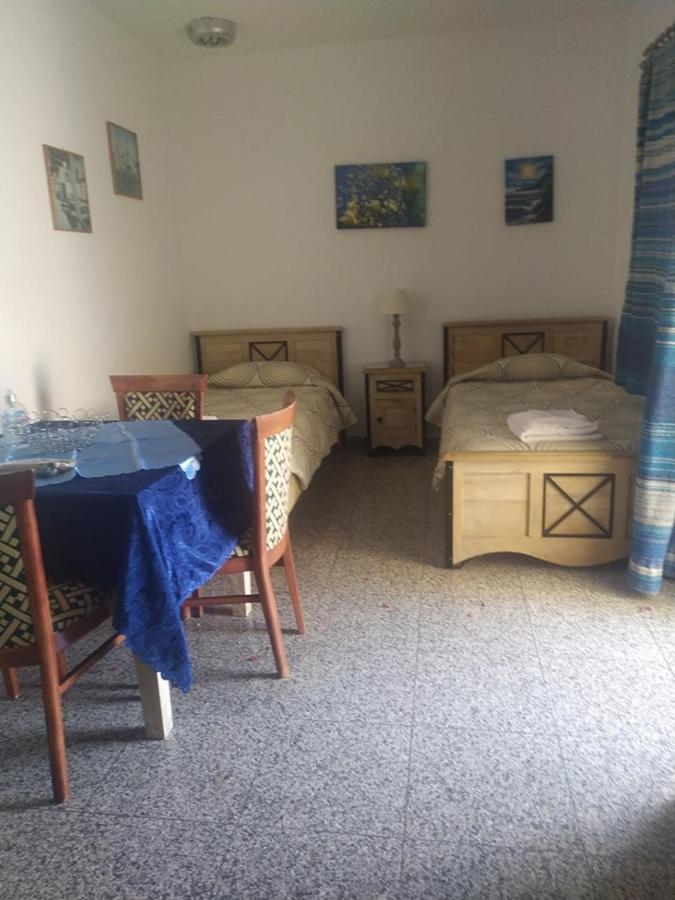 לרפטרה Nicolas Apartments מראה חיצוני תמונה
