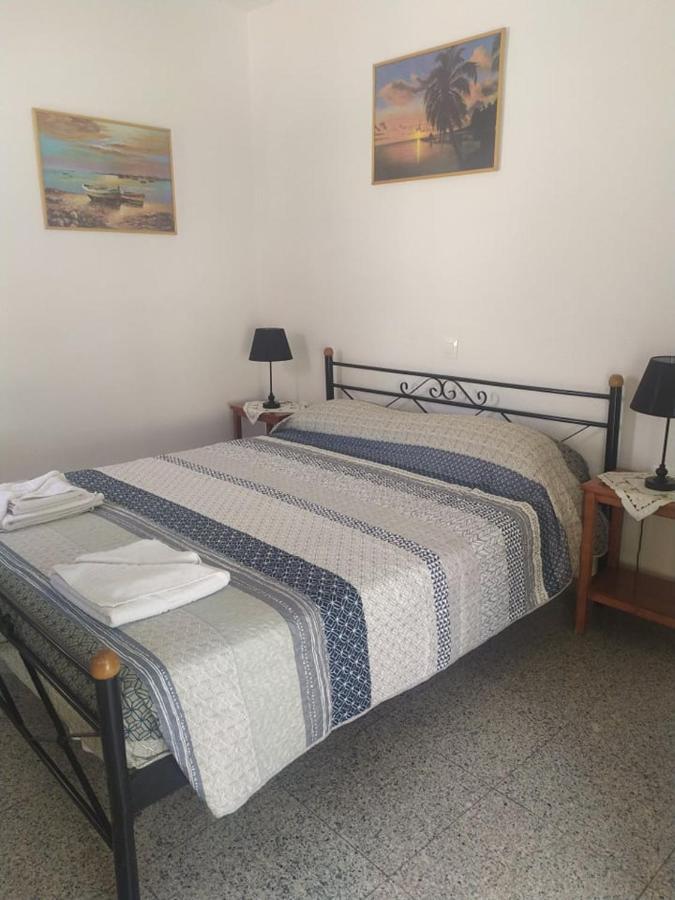 לרפטרה Nicolas Apartments מראה חיצוני תמונה
