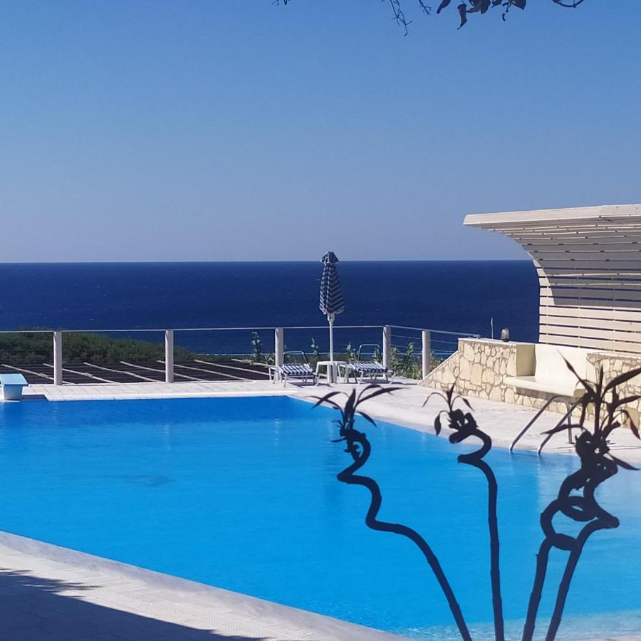 לרפטרה Nicolas Apartments מראה חיצוני תמונה