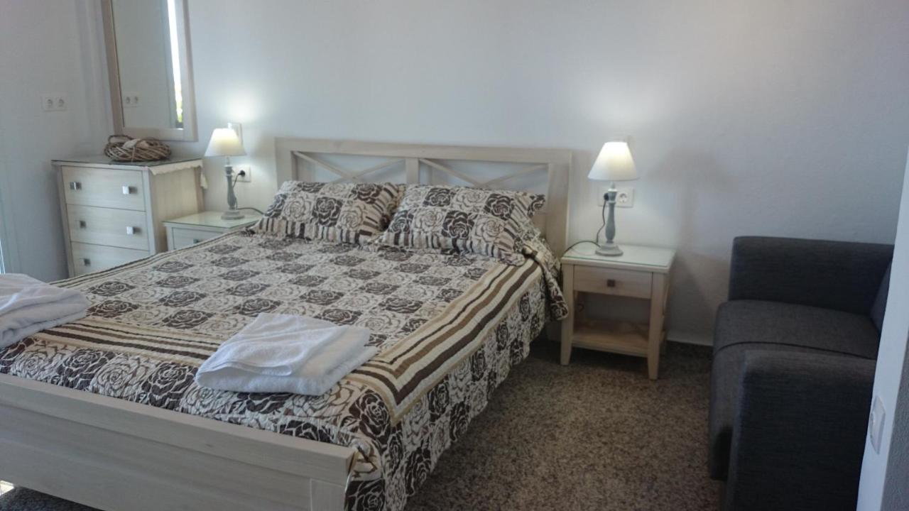 לרפטרה Nicolas Apartments מראה חיצוני תמונה