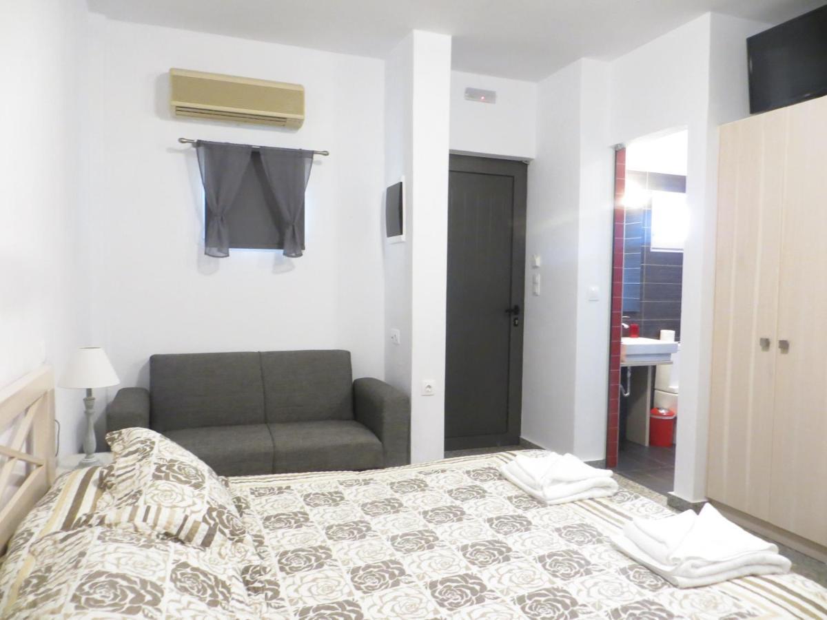 לרפטרה Nicolas Apartments מראה חיצוני תמונה